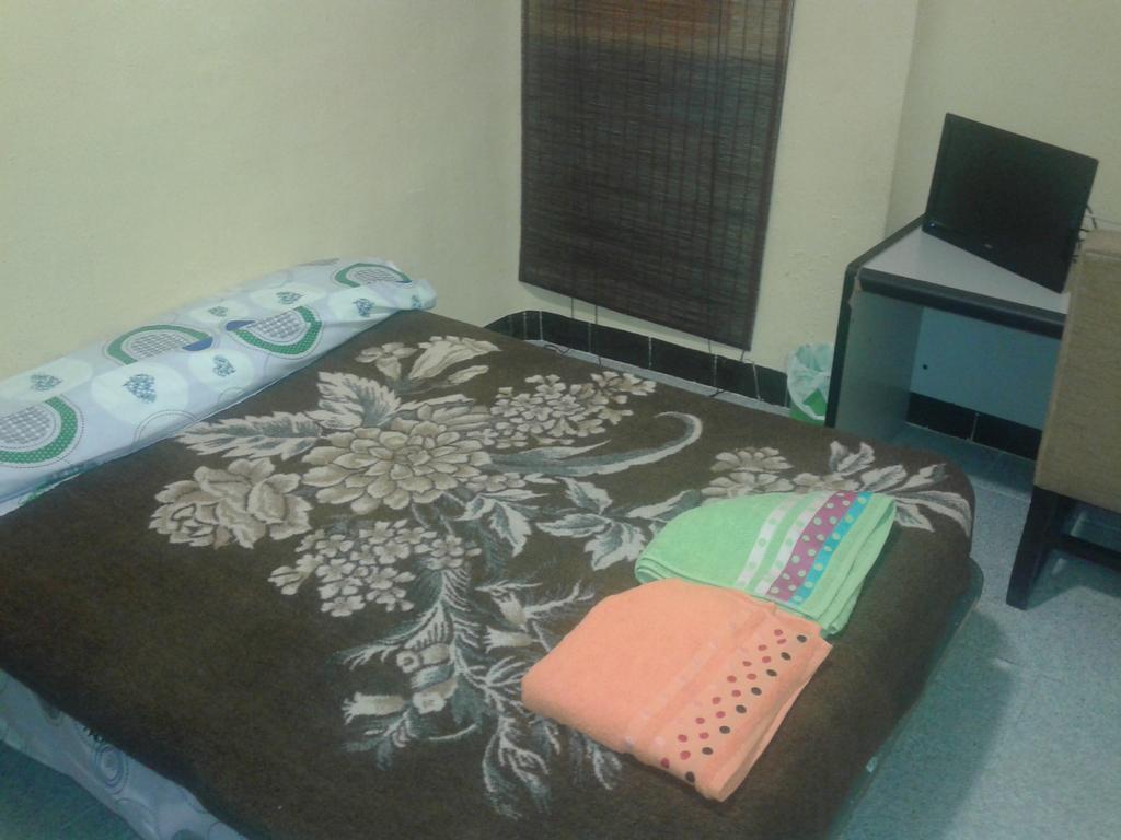 Room Star อาลิกันเต ภายนอก รูปภาพ